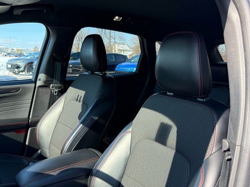 Used 2024 Ford Escape ST-Line image 19