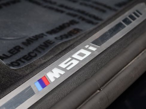 Used 2021 BMW X5 M50i image 14