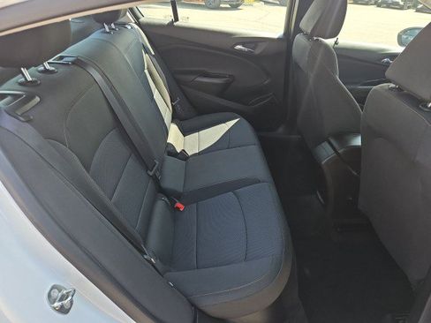 Used 2018 Chevrolet Cruze LS FWD image 25