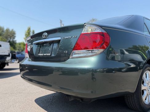 Used 2006 Toyota Camry XLE w/ VSC & Side Airbag Pkg FWD image 99