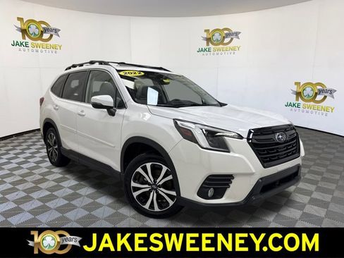 Used 2022 Subaru Forester Limited image 1