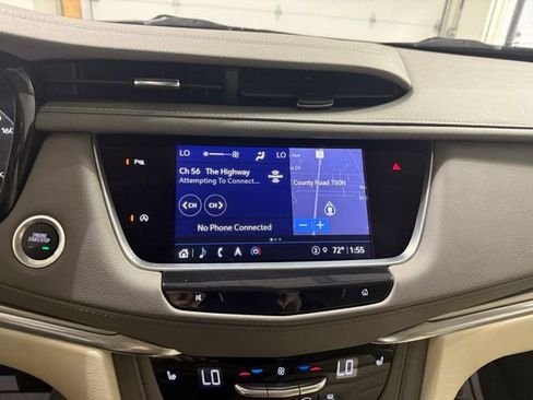 Used 2022 Cadillac XT5 Premium Luxury w/ LPO, Floor Liner Package image 18