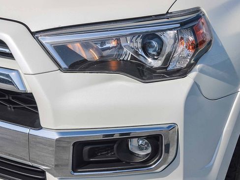 Used 2023 Toyota 4Runner Limited AWD/4WD image 5