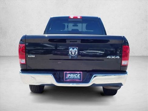 Used 2019 RAM 1500 Classic SLT AWD/4WD image 3