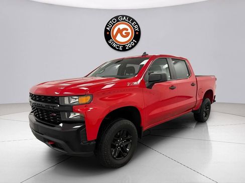 Used 2019 Chevrolet Silverado 1500 Custom Trail Boss w/ Custom Convenience Package image 3