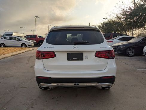 Used 2022 Mercedes-Benz GLC 300 4MATIC image 7