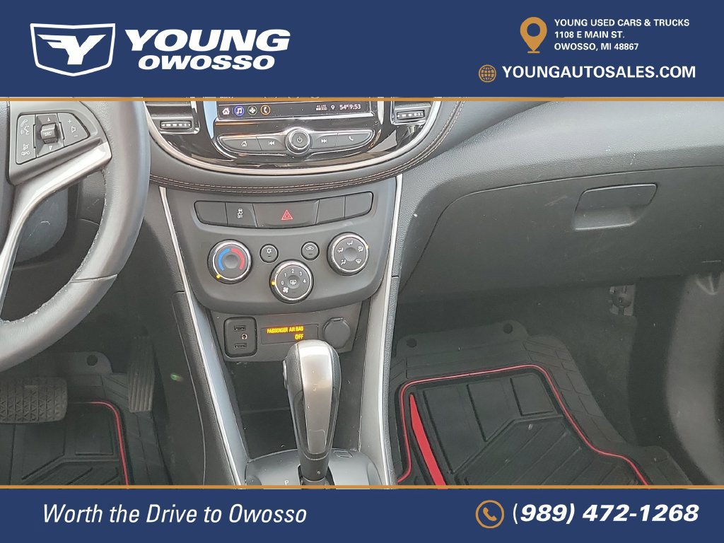 Used 2022 Chevrolet Trax LT w/ LT Convenience Package AWD/4WD image 28