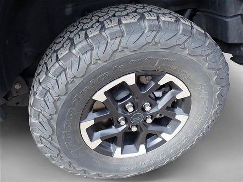 Used 2024 Jeep Wrangler Unlimited Rubicon 4xe w/ Capability Package AWD/4WD image 5