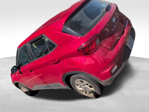 Used 2022 Hyundai Venue SE w/ Cargo Package image 9