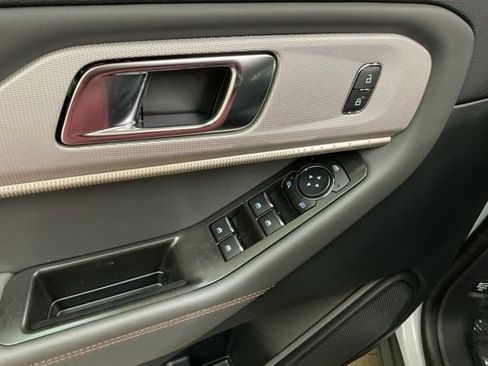 New 2026 Ford Explorer Active AWD/4WD image 16