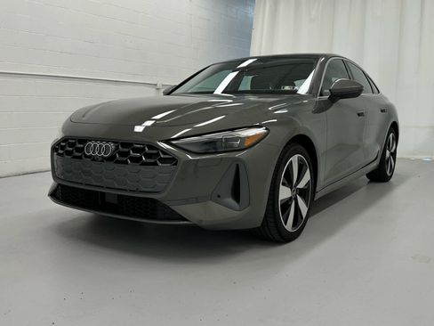 Used 2025 Audi A5 2.0T Premium w/ Convenience Package AWD/4WD image 4