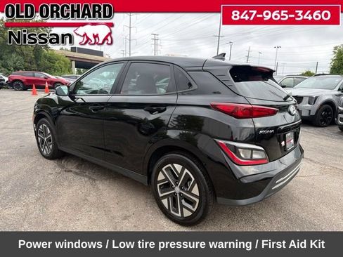 Used 2023 Hyundai Kona SE w/ Cargo Package FWD image 6