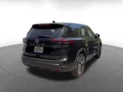 Used 2025 Nissan Rogue SV AWD/4WD image 14