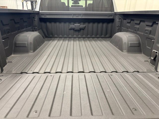 Used 2025 Chevrolet Silverado 1500 LTZ AWD/4WD image 15