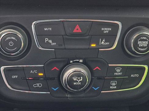 Used 2020 Jeep Compass Limited w/ Advanced Safety Group FWD image 10