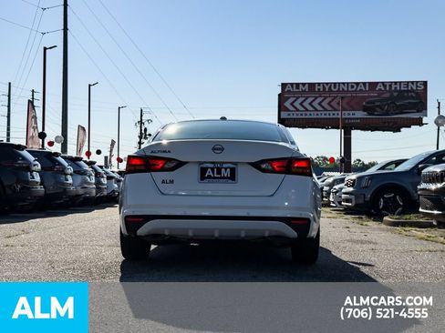 Used 2025 Nissan Altima 2.5 SV FWD image 5