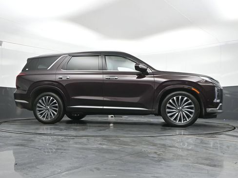 Used 2024 Hyundai Palisade Calligraphy image 46