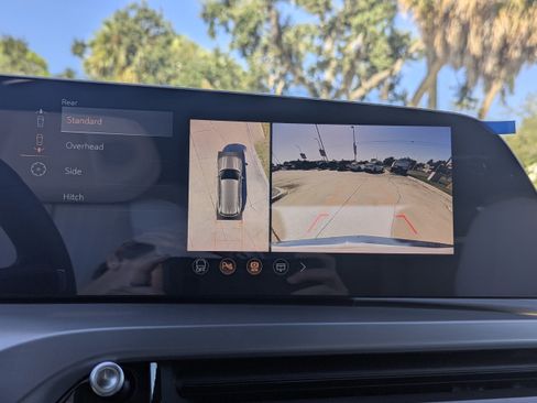 New 2026 Cadillac Vistiq Sport image 34