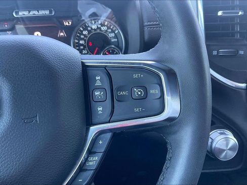 Used 2025 RAM 1500 Laramie AWD/4WD image 20