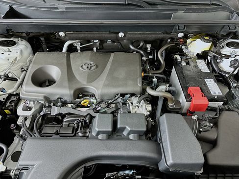 Used 2025 Toyota RAV4 XLE w/ Convenience Package image 33