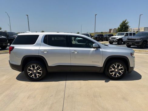 Used 2020 GMC Acadia SLE FWD image 6