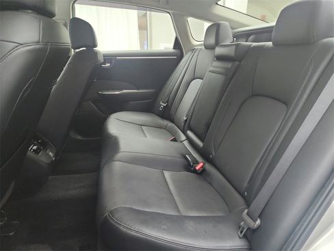 Used 2018 Honda Clarity Touring image 21