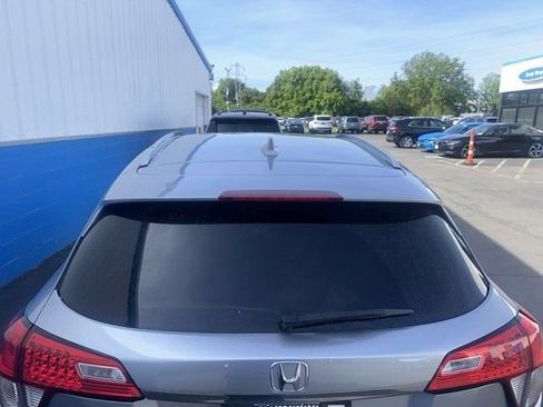 Used 2021 Honda HR-V EX image 4