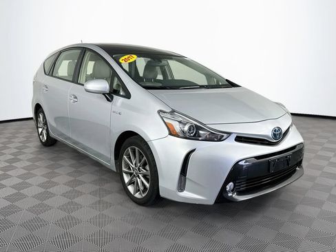 Used 2017 Toyota Prius V Two FWD image 2