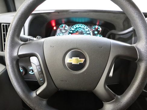 Used 2011 Chevrolet Express 1500 LT w/ LT Preferred Equipment Group RWD image 12
