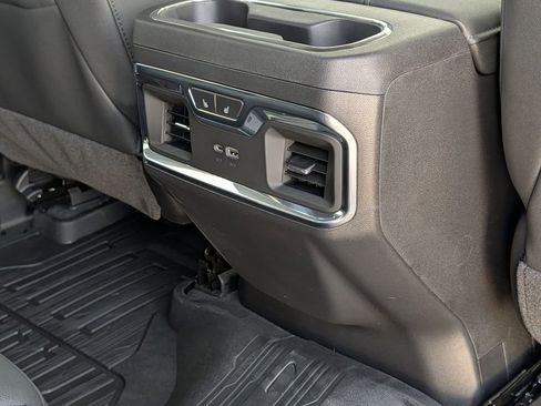 New 2026 GMC Sierra 1500 SLT image 30