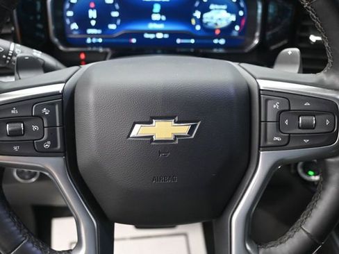 Used 2024 Chevrolet Silverado 1500 LTZ w/ Z71 Off-Road Package AWD/4WD image 10