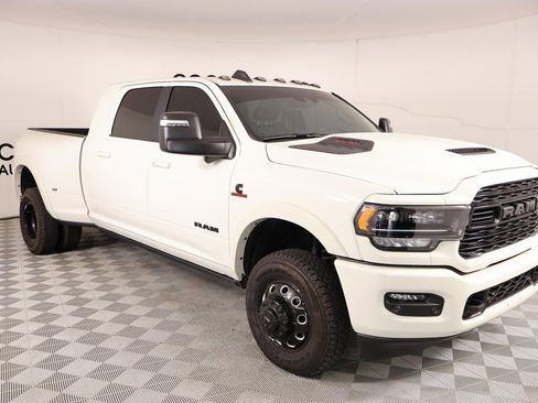 Used 2024 RAM 3500 Limited image 1