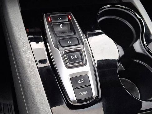 Used 2020 Honda Pilot Touring image 17