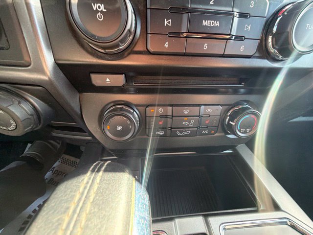 Used 2017 Ford F150 XLT w/ Equipment Group 302A Luxury AWD/4WD image 46