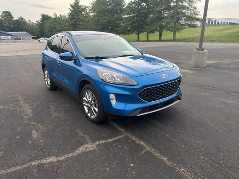 Used 2021 Ford Escape Titanium AWD/4WD image 6