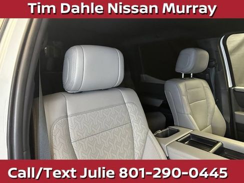 Used 2025 Toyota Tundra Limited AWD/4WD image 16