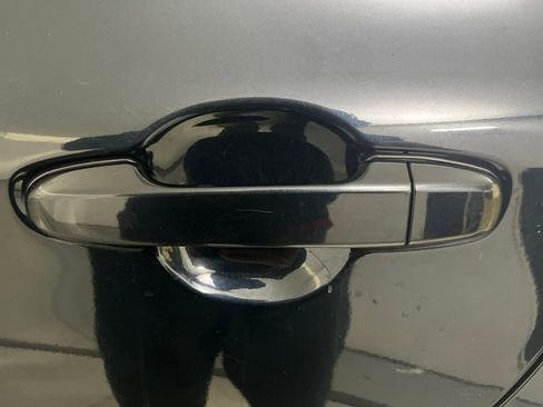 Used 2017 Toyota Camry SE image 40