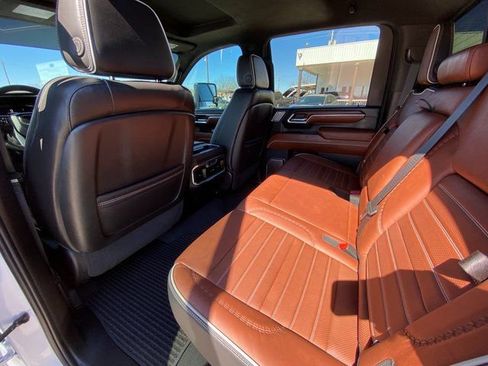 Used 2024 GMC Sierra 3500 Denali Ultimate image 15