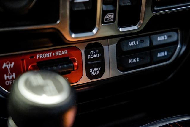 Used 2022 Jeep Gladiator Rubicon w/ LED Lighting Group AWD/4WD image 75