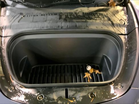 Used 2021 Tesla Model Y Long Range image 31