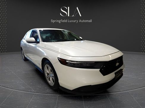 Used 2025 Honda Accord LX image 1