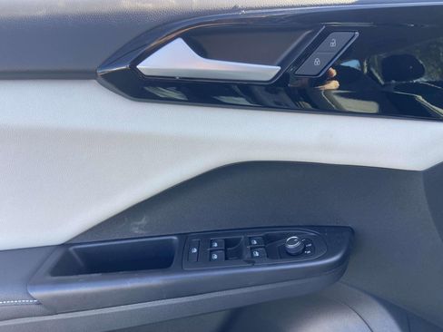 New 2026 Volkswagen Taos S image 18