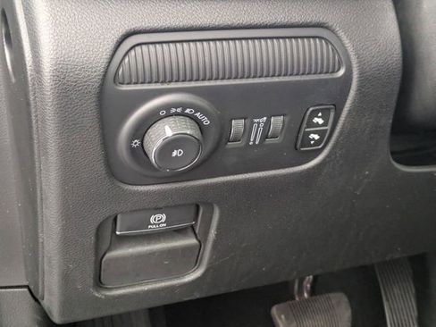 Certified 2024 Jeep Wagoneer L Series II w/ Flexible Seating Group image 14