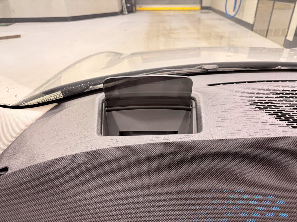 Used 2025 MINI Cooper 2-Door Hardtop FWD image 15