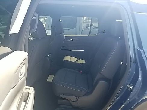 Certified 2025 Chevrolet Traverse LT w/ Driver Confidence Package AWD/4WD image 22