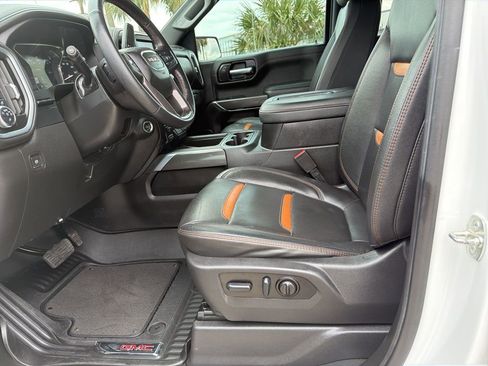 Used 2022 GMC Sierra 1500 AT4 w/ AT4 Premium Package image 7