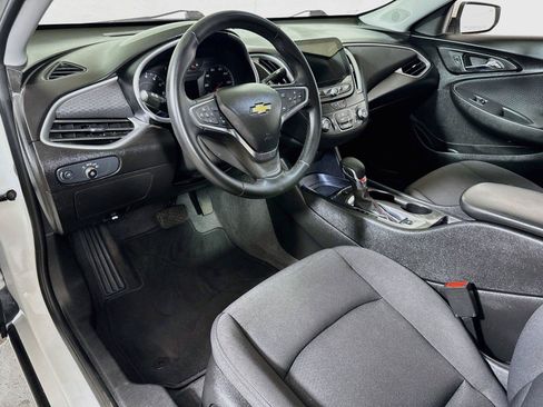Used 2024 Chevrolet Malibu RS FWD image 7