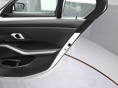 Used 2024 BMW 330i xDrive Sedan w/ Convenience Package image 36