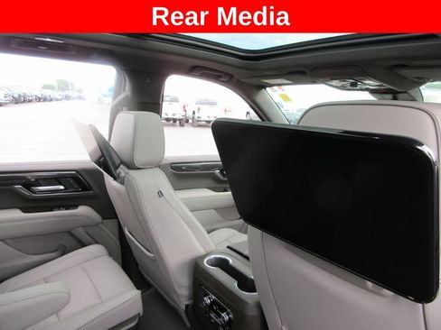 Certified 2026 GMC Yukon Elevation w/ Elevation Premium Package AWD/4WD image 19