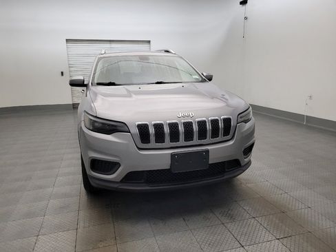 Used 2020 Jeep Cherokee Latitude AWD/4WD image 14